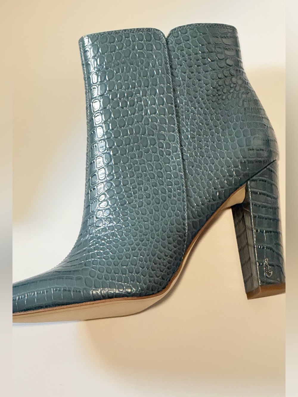 NIB Sam Edelman Raelle 2 Teal Green Croc Embossed Leather Ankle Boots Size 9.5 - Picture 3 of 8